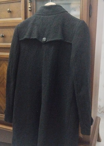 Siyah Düğmeli Kaban - Görsel 3