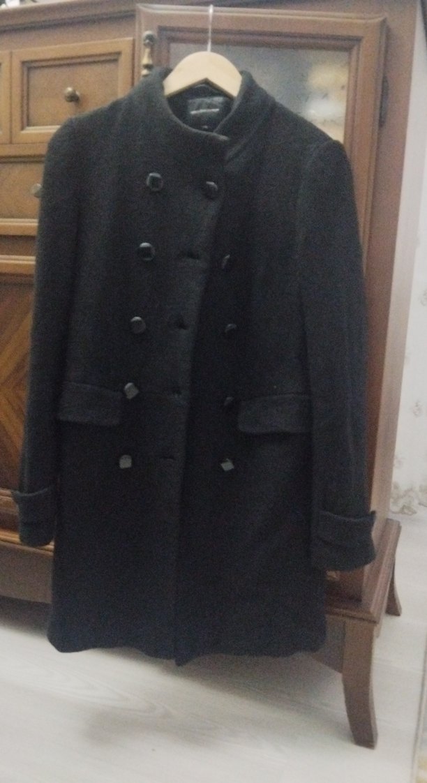 Siyah Düğmeli Kaban - Görsel 2