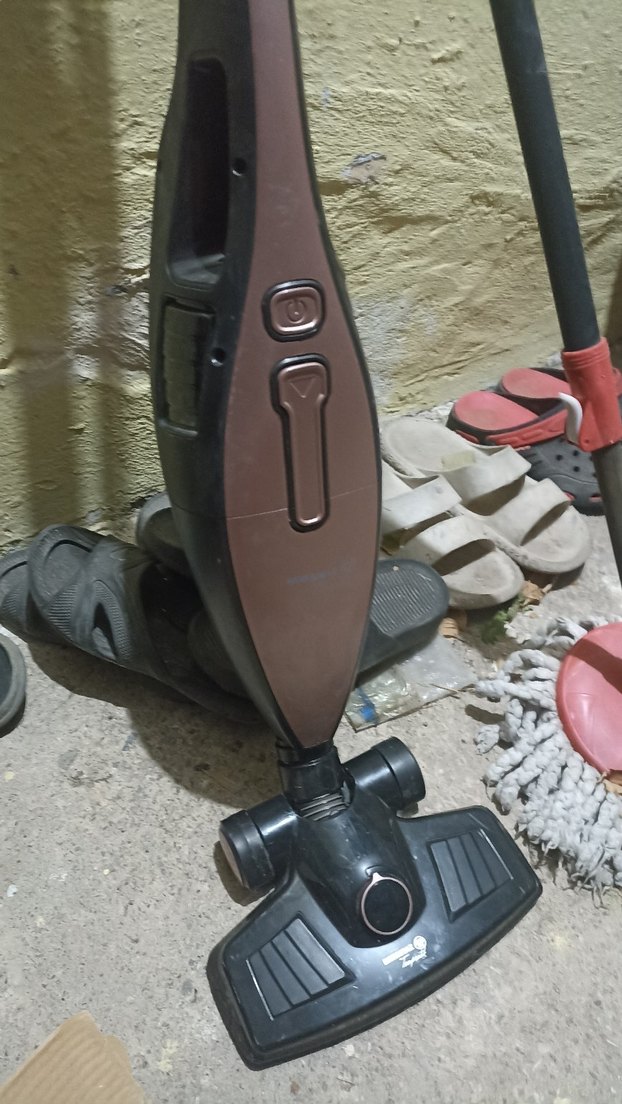 Kahverengi Dikey Elektrikli Süpürge - Görsel 3