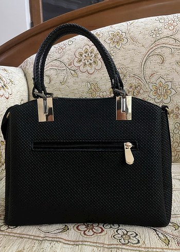 Michael Kors Siyah Deri Kadın Çanta - Modern Klasik(Michael Kors)