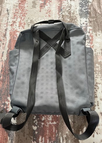 Gri Kanken Kadın Sırt Çantası - Görsel 4