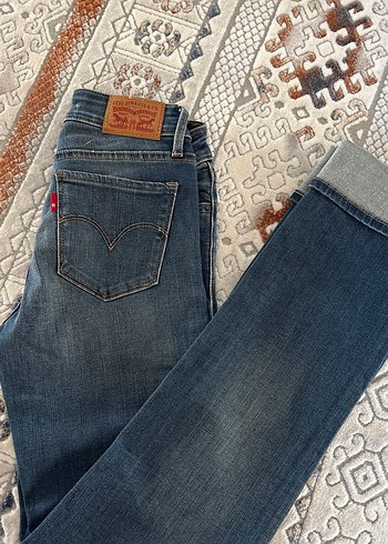 Levis Mavi Denim Jean