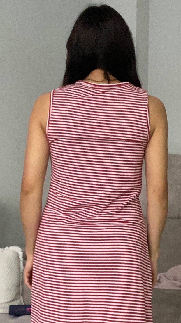 Kırmızı Çizgili Yüksek Yakalı Midi Elbise - Görsel 4