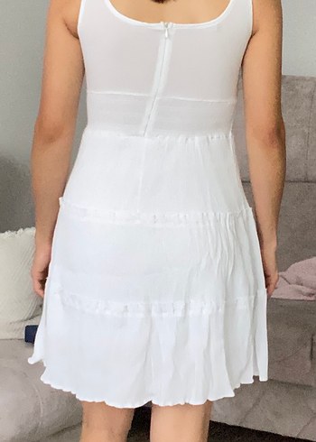 Beyaz kare Yaka Fırfırlı Midi Elbise - Görsel 3