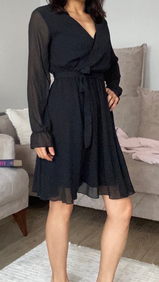 Siyah V Yaka Kemerli Midi Elbise - Görsel 2