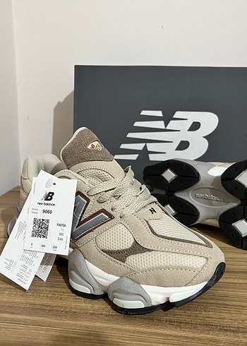 38 Beden kahverengi Renk New Balance 9060 Sıfır Ürün Eşsiz Kalite