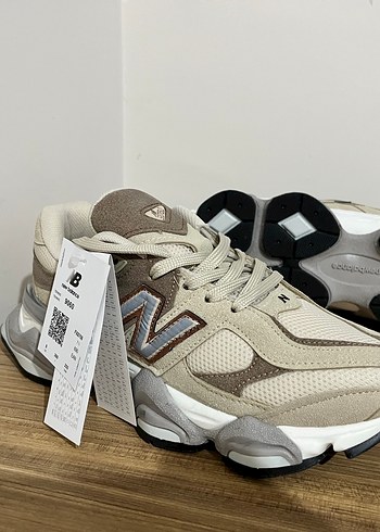 New Balance New Balance 9060 Sıfır Ürün Eşsiz Ürün