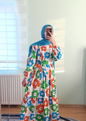 Renkli Çiçek Desenli Uzun Bohem Elbise Şal dahildir