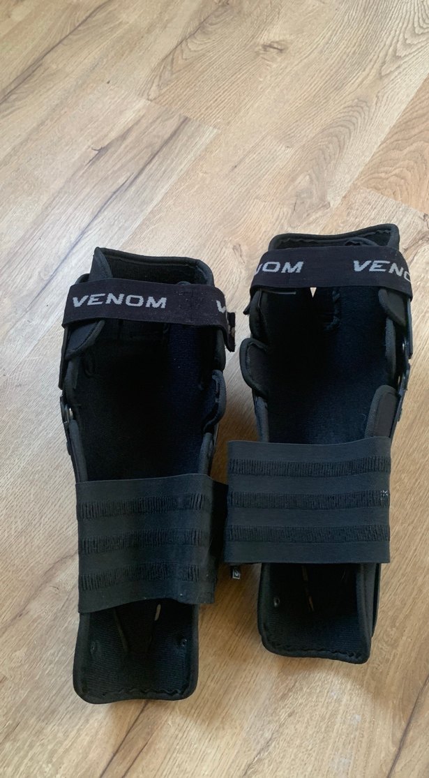 Siyah Biker Motosiklet Dizlikleri Velcro Bantlı Venom markası - Görsel 2