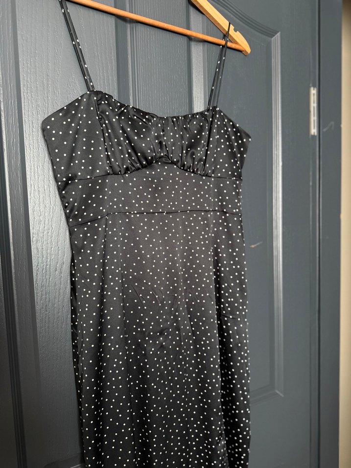 Uzun Siyah Puantiyeli İnce Askılı Elbise Zara - Görsel 2