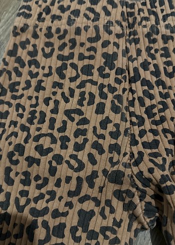 Kız Çocuk Kahverengi Leopar Desenli Sweatshirt ve Pantolon - Görsel 2