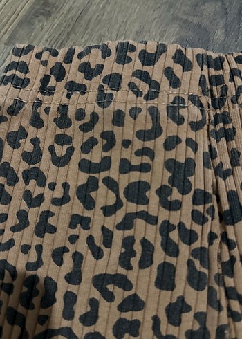 Kız Çocuk Kahverengi Leopar Desenli Sweatshirt ve Pantolon - Görsel 3