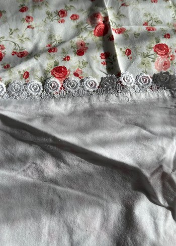 Dantel Detaylı Beyaz Çiçekli bebek örtüsü - Görsel 3