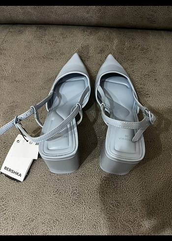 38 Beden gri Renk Bershka Mavi Topuklu Kadın Ayakkabı