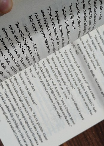 Yıldızın Altında - John Green - Görsel 2