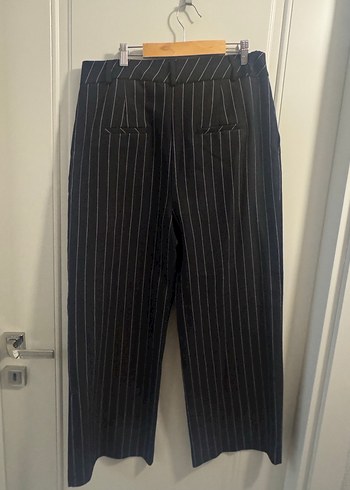 İpekyol Kadın Siyah Çizgili Pilili Kumaş Pantolon - Görsel 3