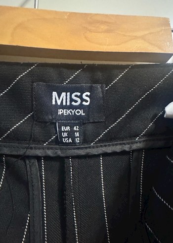 İpekyol Kadın Siyah Çizgili Pilili Kumaş Pantolon - Görsel 2