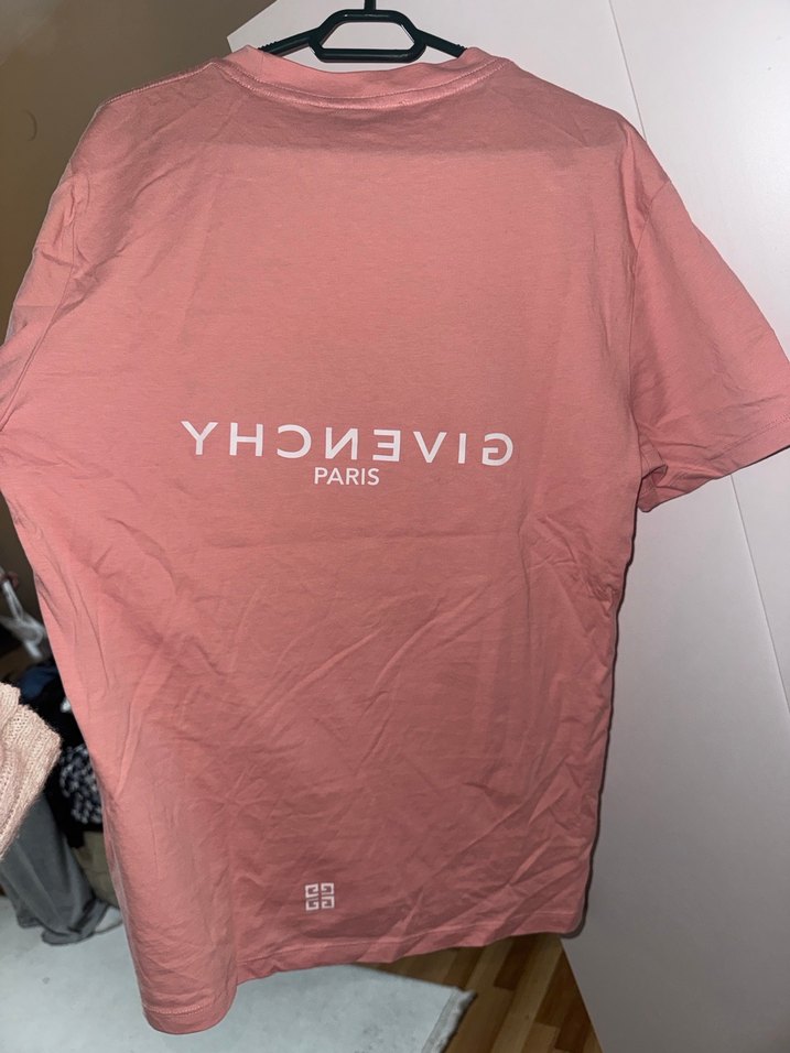 Gıvenchy pembe tişört - Görsel 3