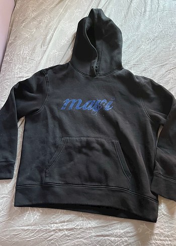 Siyah Kapüşonlu Baskılı Sweatshirt