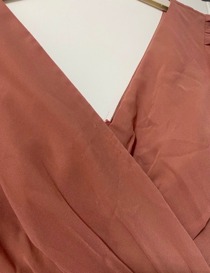 Bej V Yakalı Uzun Drapeli Kadın Elbise - Görsel 4