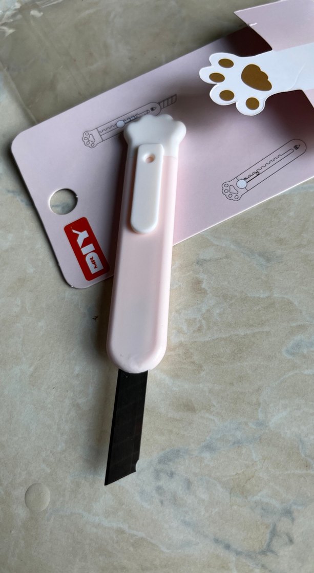 Pembe Kedi Pençesi Tasarımlı Maket Bıçağı - Görsel 4