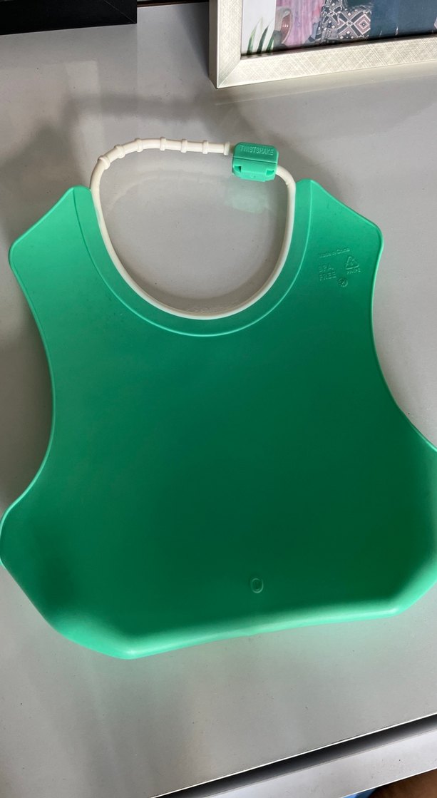 Yeşil Baskılı Bebek Önlüğü - Görsel 2