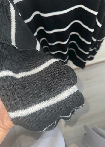 Çizgili Siyah Kadın Boğazlı Triko Kazak - Görsel 4