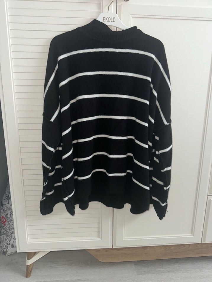 Çizgili Siyah Kadın Boğazlı Triko Kazak - Görsel 2