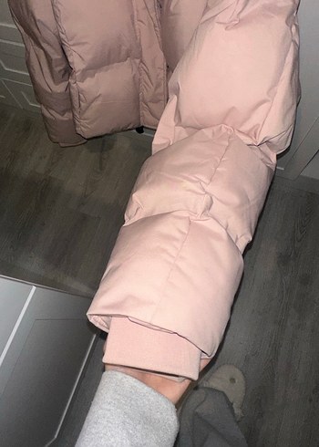 Pembe Puff Mont, Midi Boy, Yüksek Yaka - Görsel 5