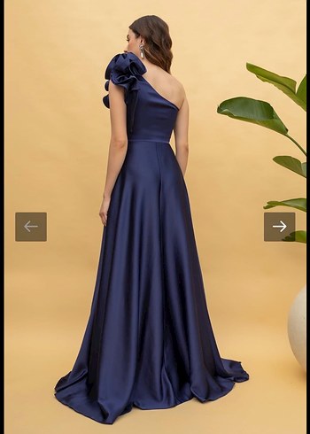 Kadın omuz tasarımlı uzun abiye elbise - Görsel 4