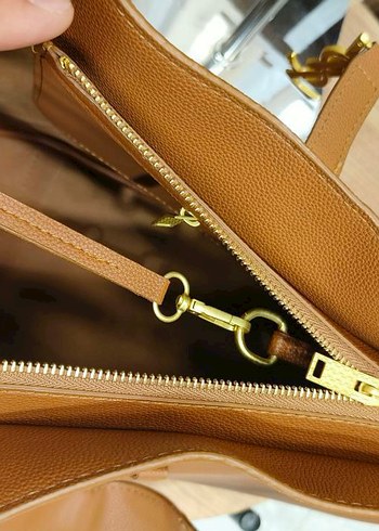 Yves Saint Laurent Sarı Tokalı Kadın Deri Çanta