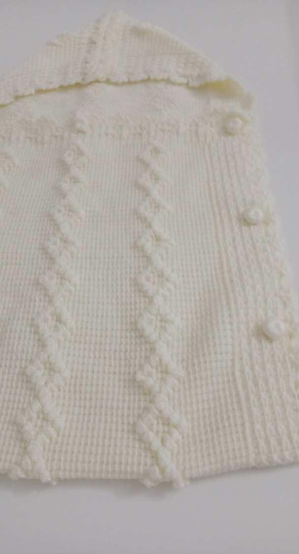 Krem şapkalı nakışlı Örgü Bebek Battaniyesi - Görsel 4