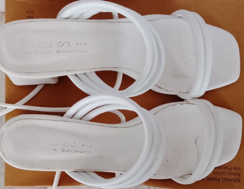 Beyaz ipli kısa topuklu ayakkabı - Görsel 2