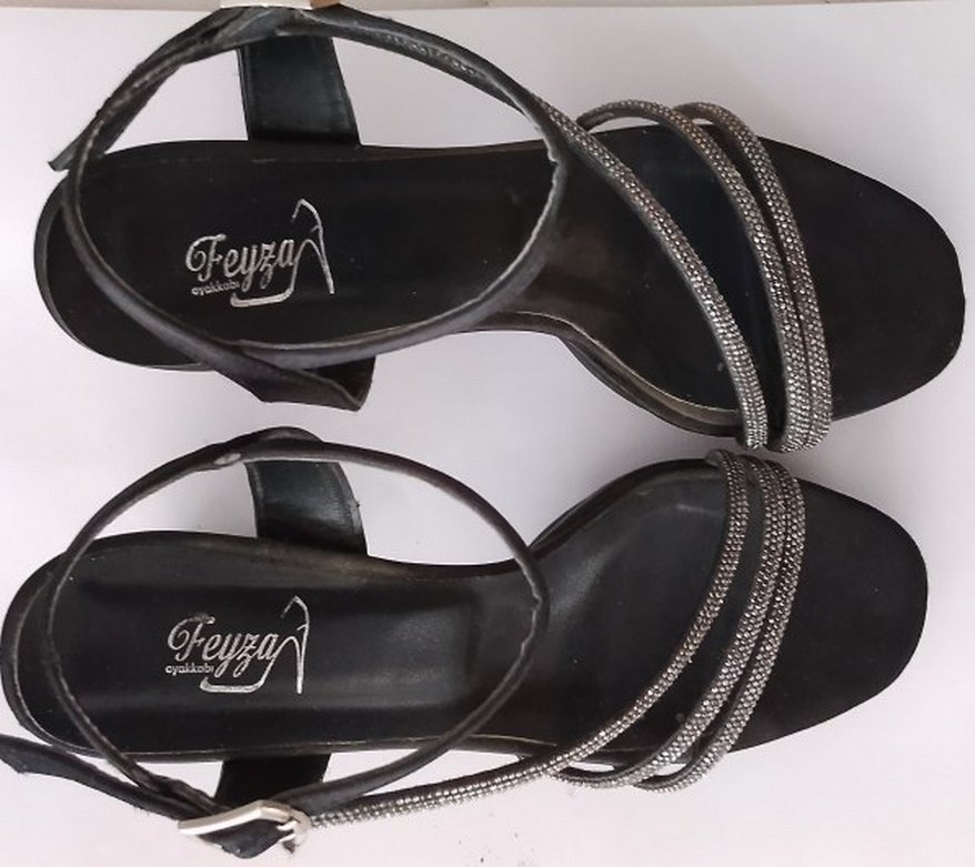 taş Detaylı Siyah Desenli topuklu ayakkabı - Görsel 2