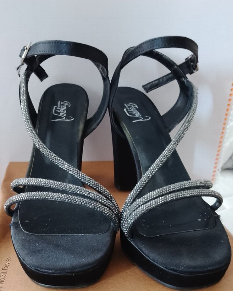 taş Detaylı Siyah Desenli topuklu ayakkabı - Görsel 3