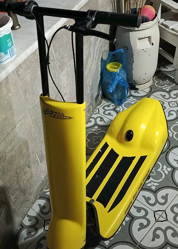 Sarı Çocuk Scooter'ı - Görsel 2