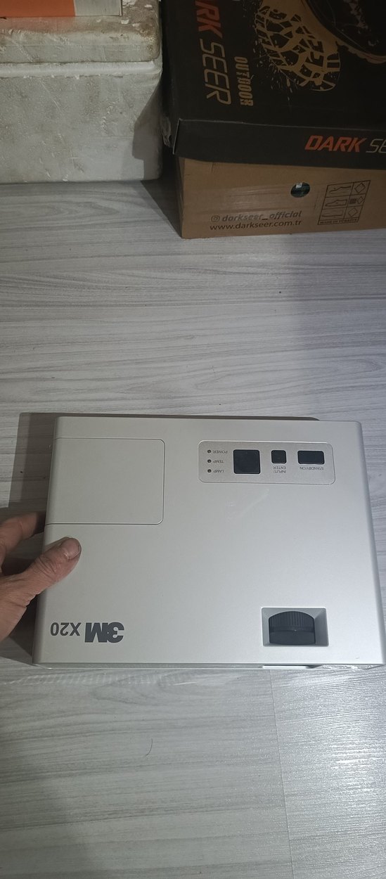Beyaz 3M X20 Projektör - Görsel 3