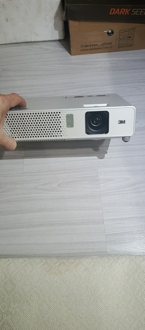 Beyaz 3M X20 Projektör - Görsel 2