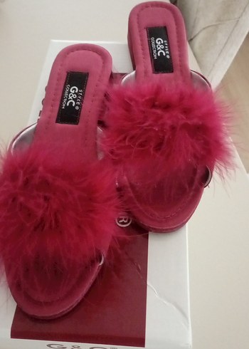 NG Style Pembe Tüylü Kadın Dolgu Topuk Terlik
