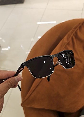 Prada Gri Klasik Tokalı Kadın Güneş Gözlüğü - Görsel 3