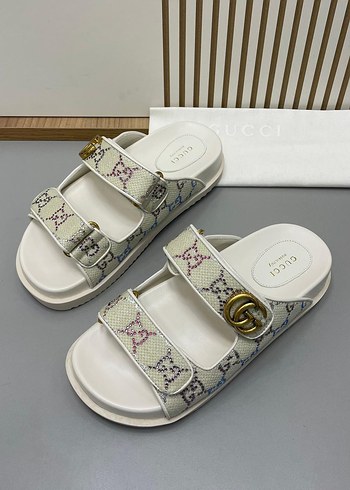 Beyaz Tokalı Platform Topuklu Kadın Terlik - Görsel 3