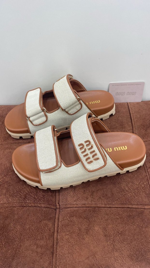 Beyaz Tokalı Platform Topuklu Kadın Terlik - Görsel 5