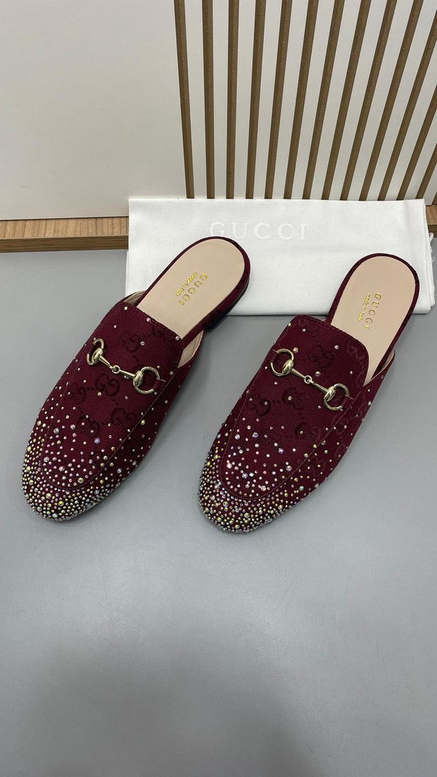 Kahverengi Parlak Tokalı Kadın Terlik - Görsel 2