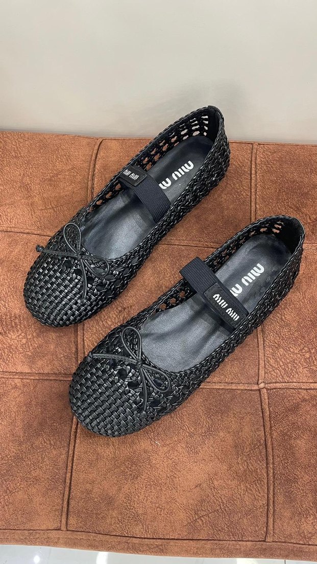 Prada Siyah Puantiyeli Tokalı Kadın Babet - Görsel 3