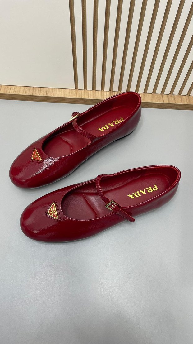 Siyah Parlak Tokalı Klasik Topuklu Kadın Babet - Görsel 2