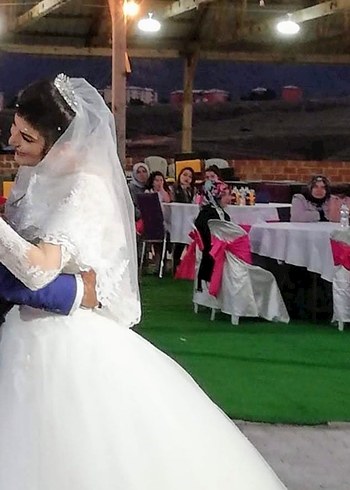 Beyaz Straplez A Kesim Uzun Gelinlik