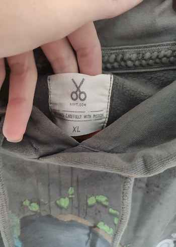 Gri Düğmeli Baskılı Erkek Sweatshirt - Görsel 3