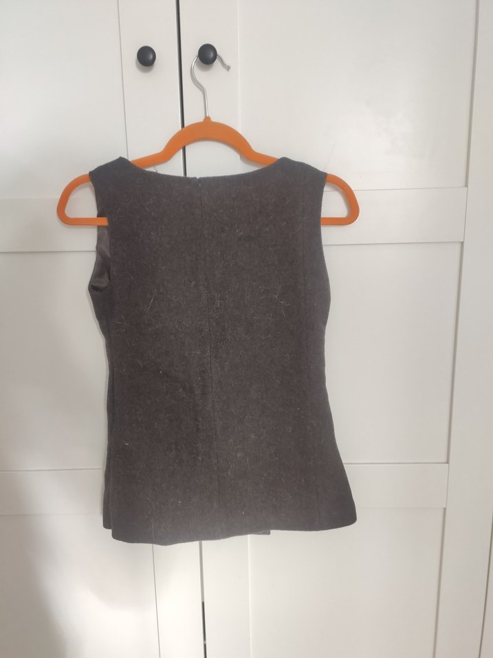 Düğmeli Kahverengi Yün Yelek - Görsel 3