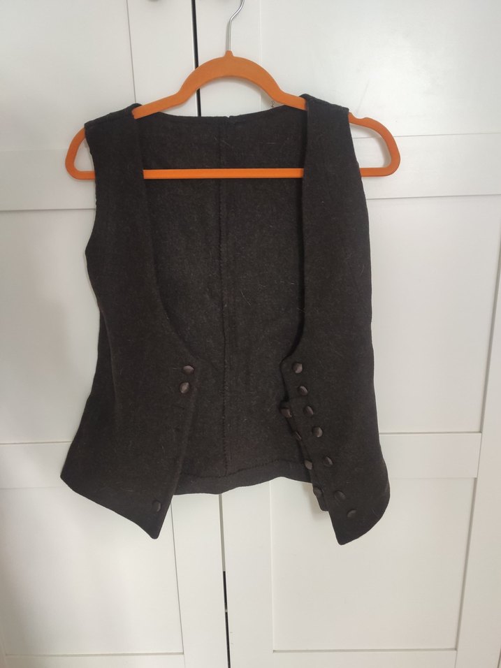 Düğmeli Kahverengi Yün Yelek - Görsel 2