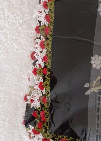 Çiçek Desenli Dantel Kenarlı Kadın Fular - Görsel 2